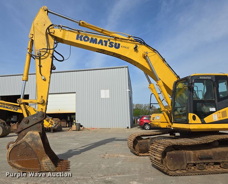 image for item DP6352 2017 Komatsu PC360LC-11 excavator