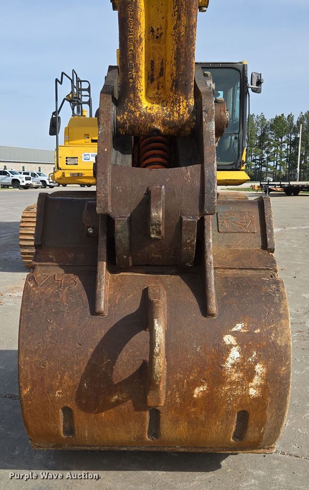 image for item DP6352 2017 Komatsu PC360LC-11 excavator