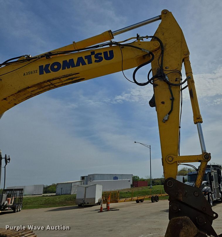 image for item DP6352 2017 Komatsu PC360LC-11 excavator