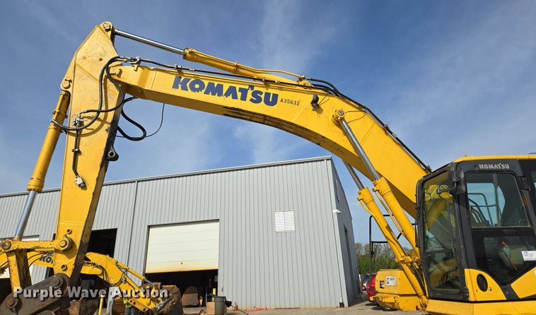 image for item DP6352 2017 Komatsu PC360LC-11 excavator