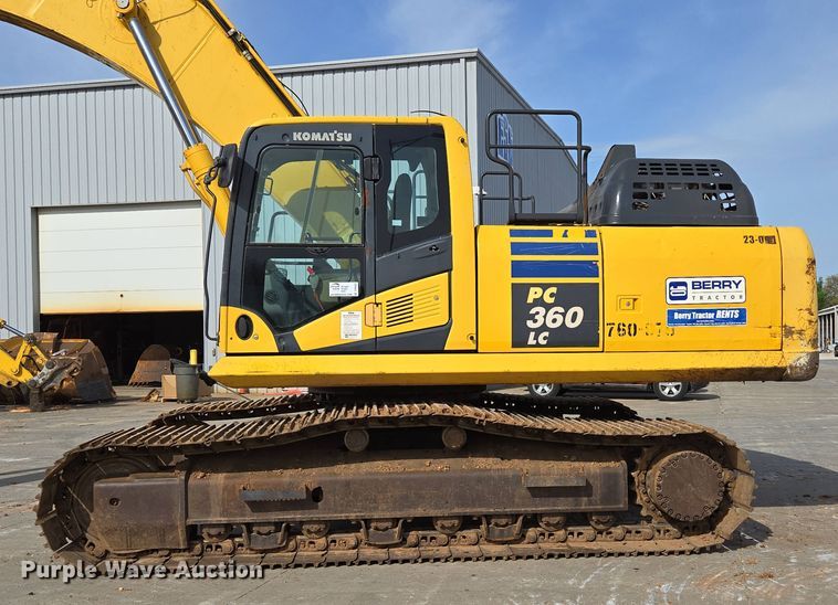 image for item DP6352 2017 Komatsu PC360LC-11 excavator
