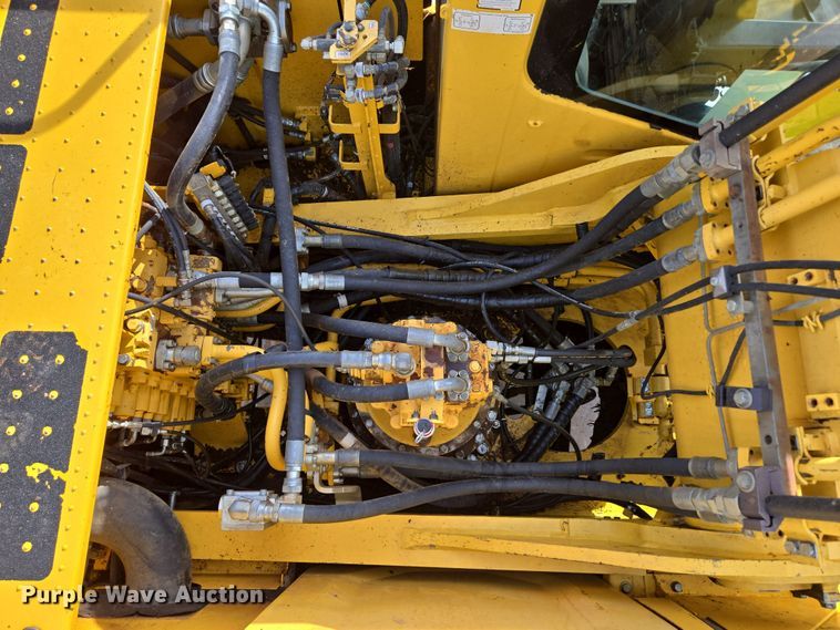 image for item DP6352 2017 Komatsu PC360LC-11 excavator