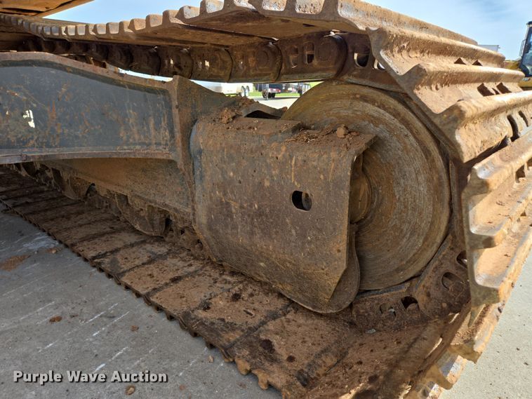 image for item DP6352 2017 Komatsu PC360LC-11 excavator