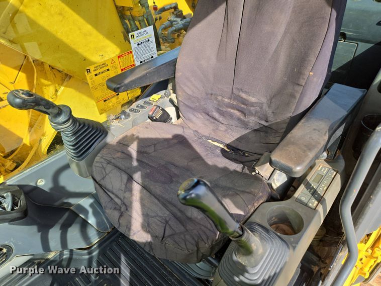 image for item DP6352 2017 Komatsu PC360LC-11 excavator