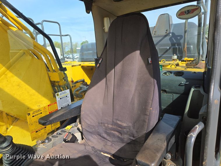 image for item DP6352 2017 Komatsu PC360LC-11 excavator