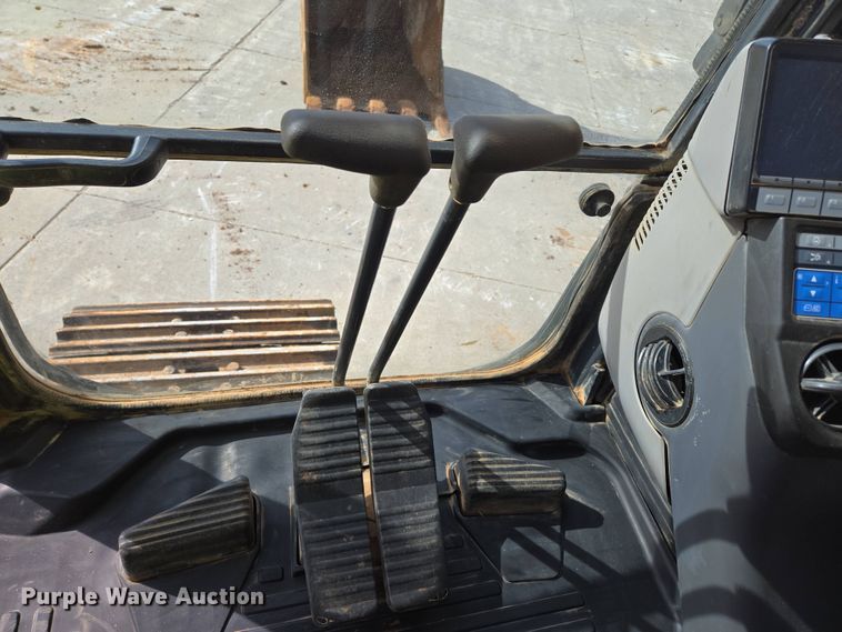 image for item DP6352 2017 Komatsu PC360LC-11 excavator