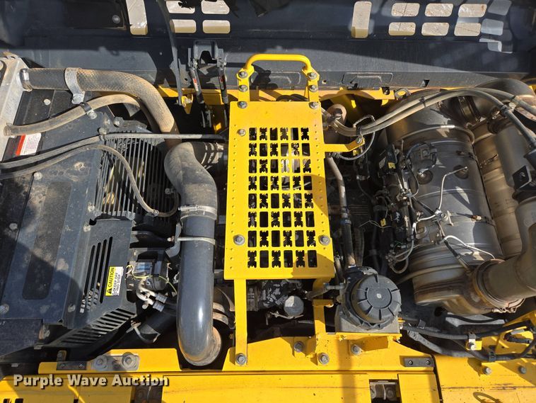 image for item DP6352 2017 Komatsu PC360LC-11 excavator