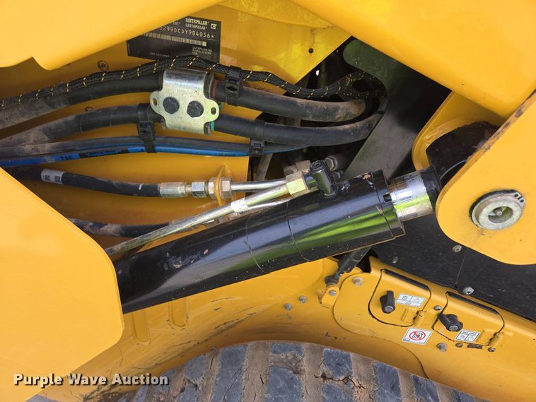 image for item DP6353 2021 Caterpillar 299D3 tracked skid steer loader