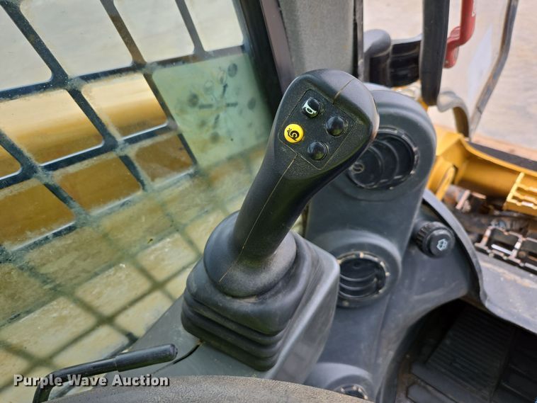 image for item DP6353 2021 Caterpillar 299D3 tracked skid steer loader