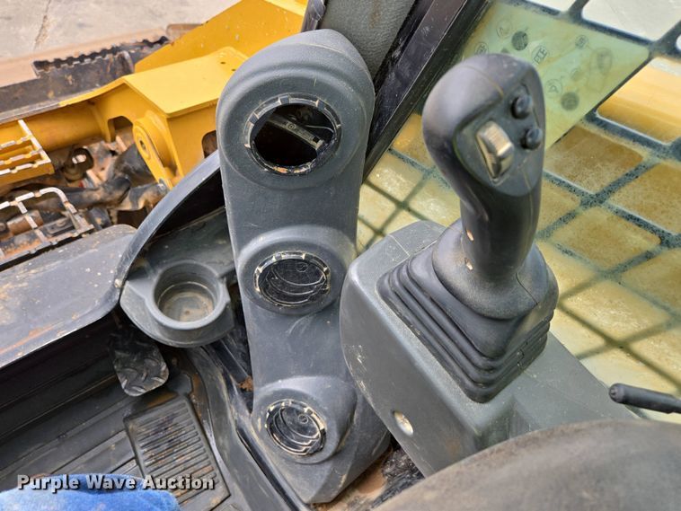 image for item DP6353 2021 Caterpillar 299D3 tracked skid steer loader
