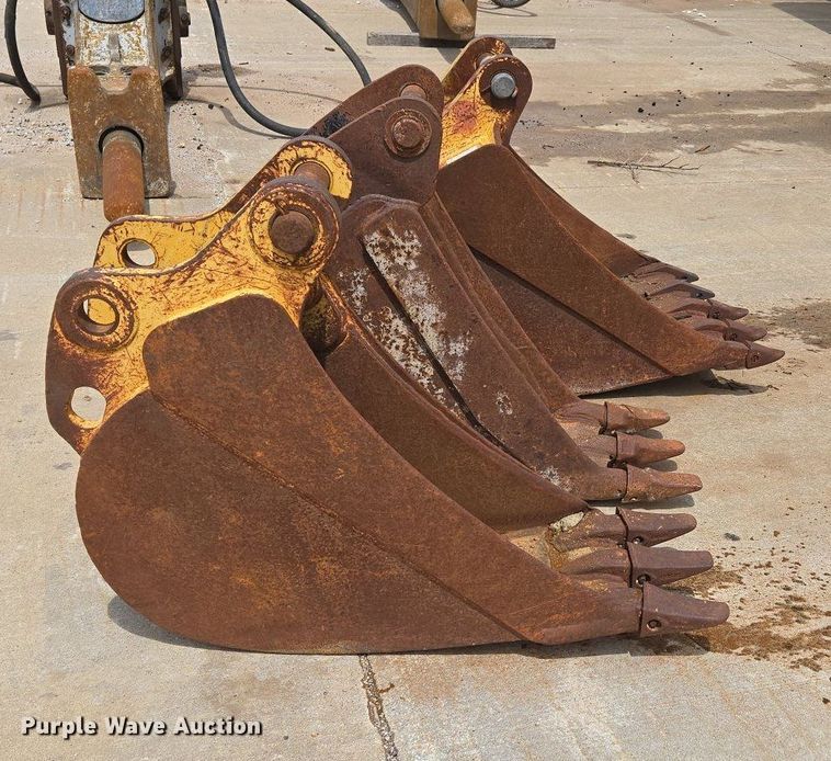 image for item DP6358 (3) backhoe buckets