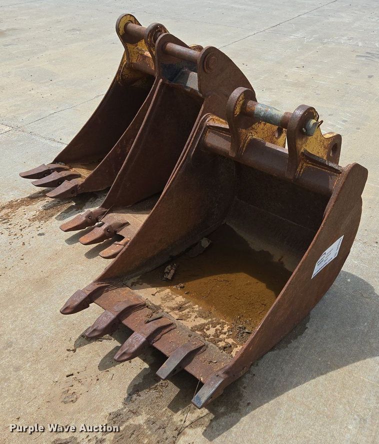 image for item DP6358 (3) backhoe buckets