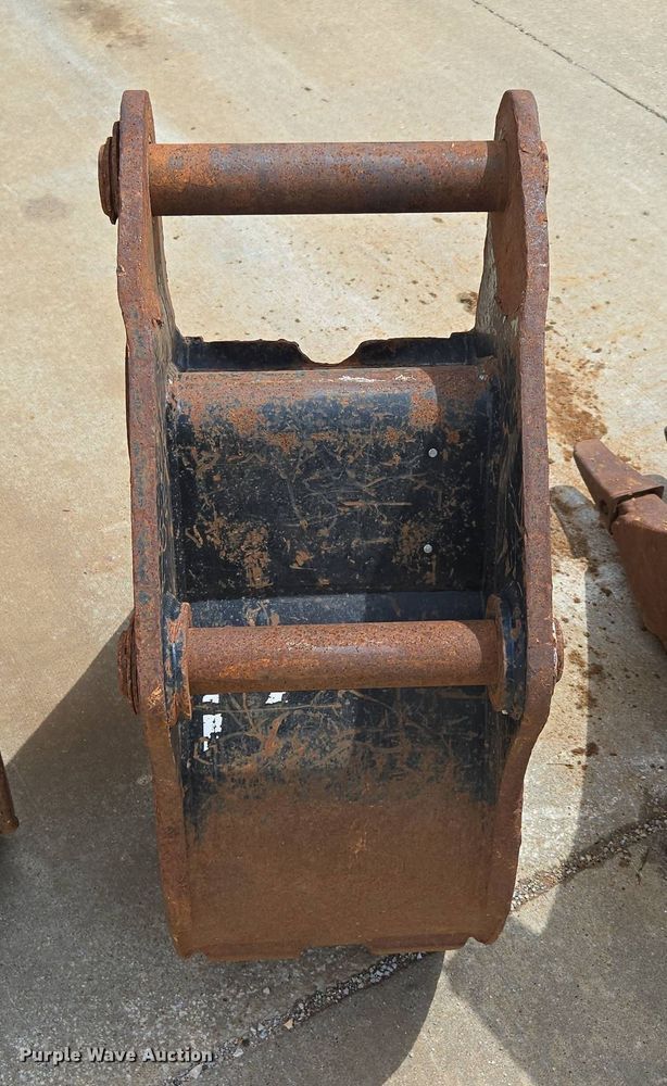 image for item DP6358 (3) backhoe buckets