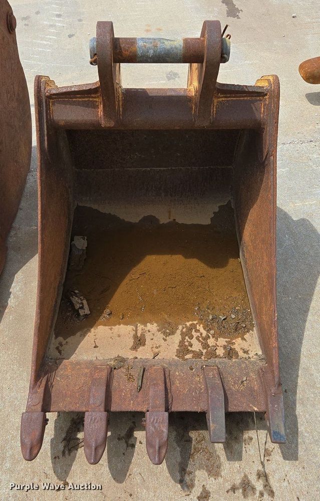 image for item DP6358 (3) backhoe buckets