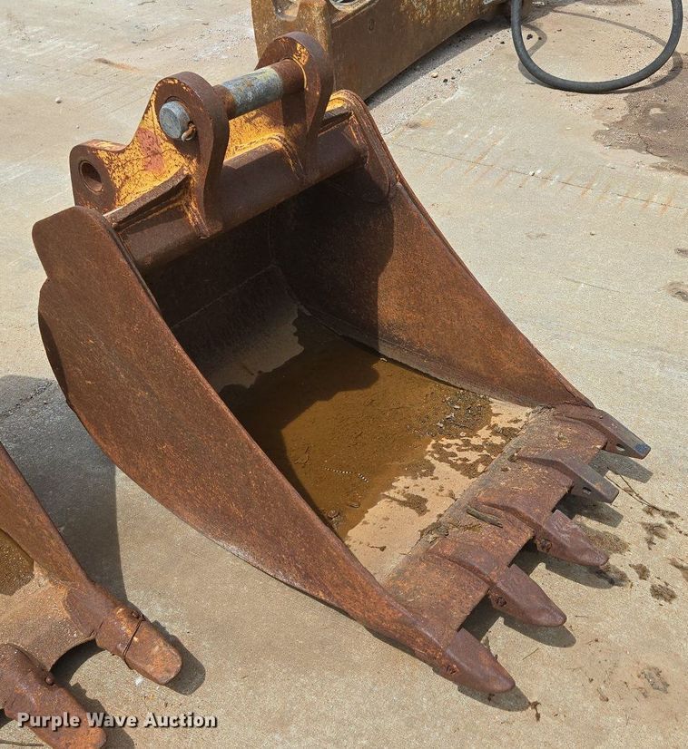 image for item DP6358 (3) backhoe buckets