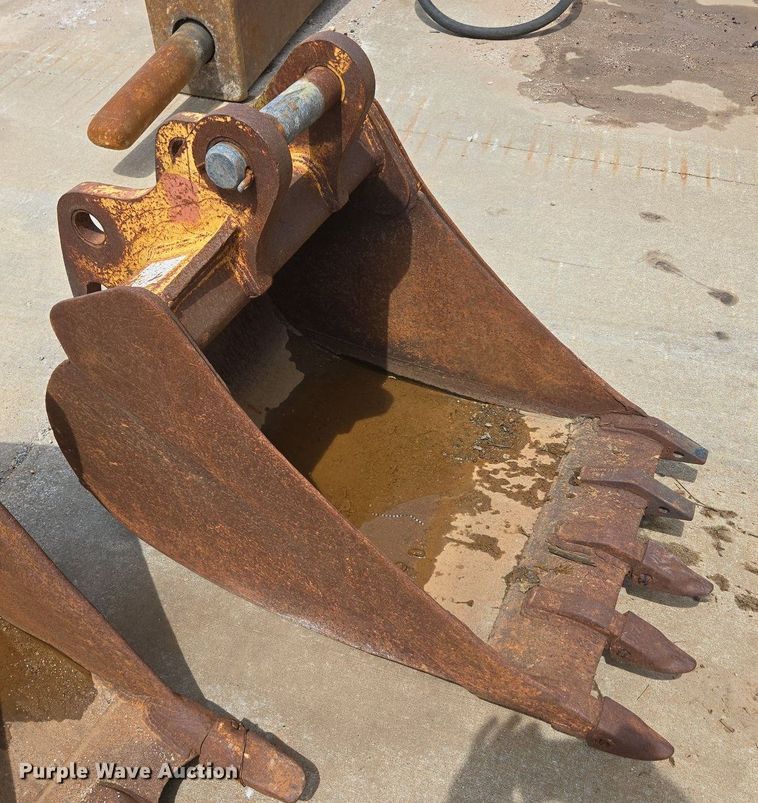 image for item DP6358 (3) backhoe buckets