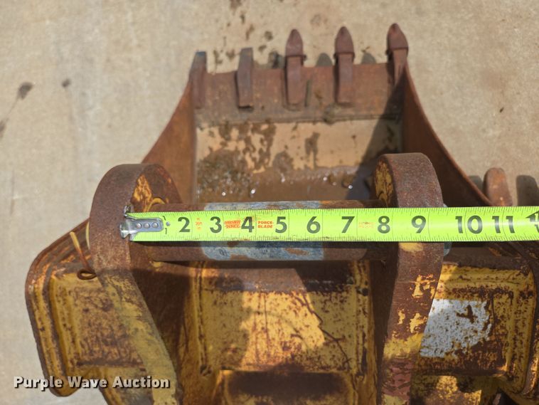 image for item DP6358 (3) backhoe buckets