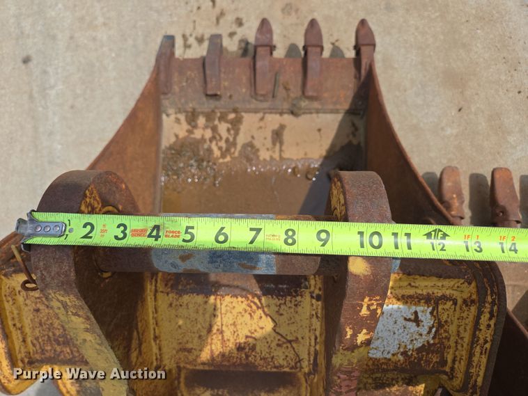 image for item DP6358 (3) backhoe buckets