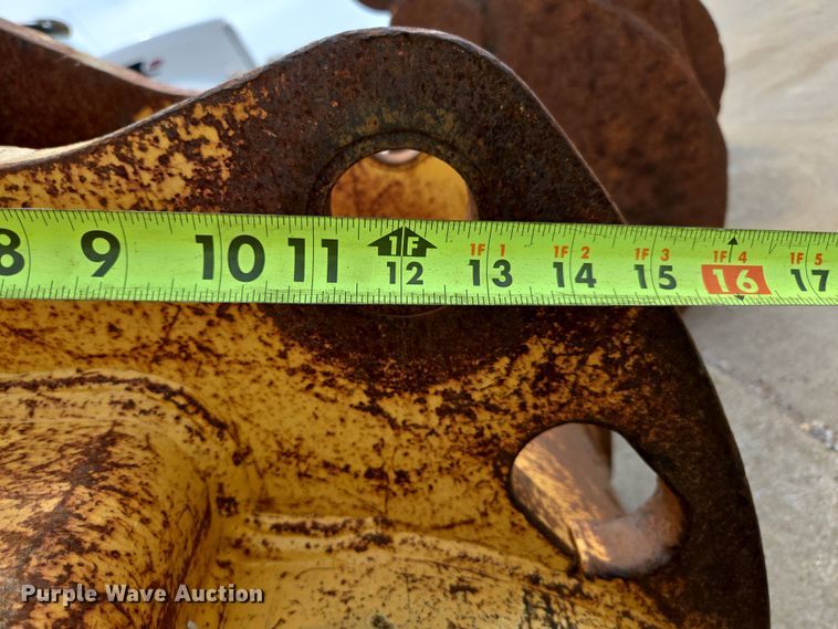 image for item DP6358 (3) backhoe buckets