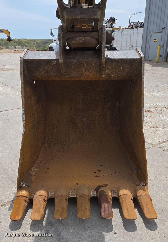 image for item DP6359 2020 Komatsu PC360LC-11 excavator