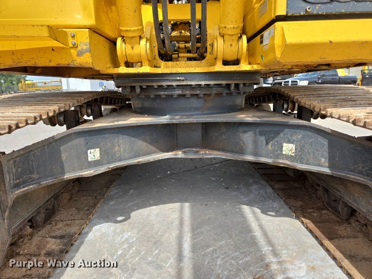 image for item DP6359 2020 Komatsu PC360LC-11 excavator
