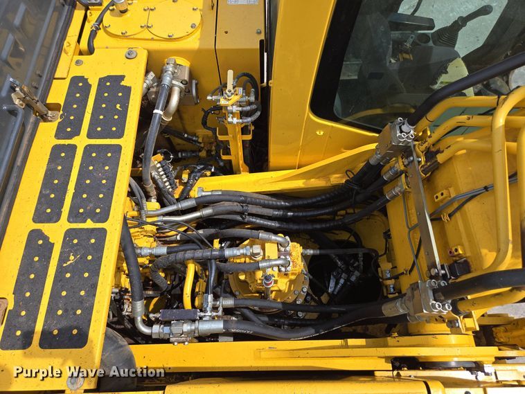 image for item DP6359 2020 Komatsu PC360LC-11 excavator