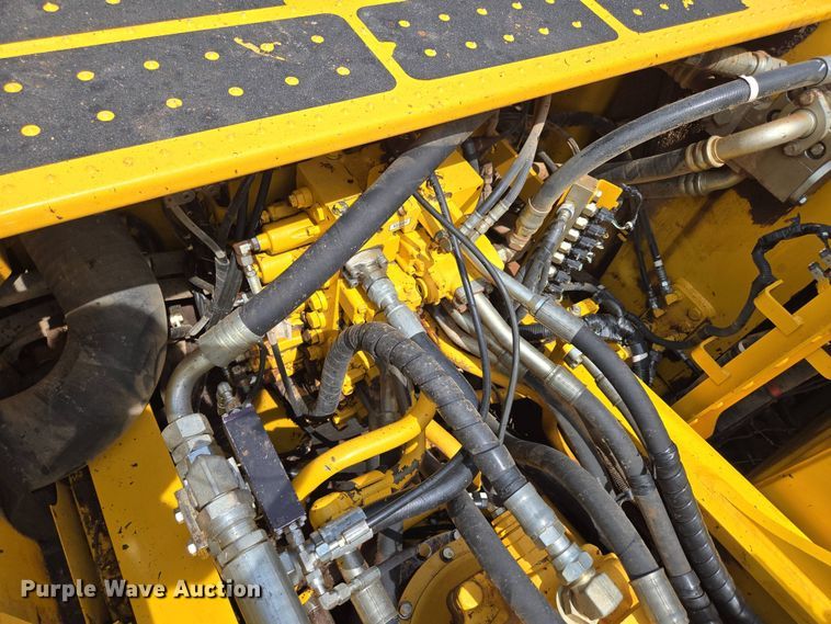 image for item DP6359 2020 Komatsu PC360LC-11 excavator