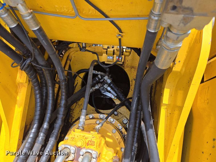 image for item DP6359 2020 Komatsu PC360LC-11 excavator