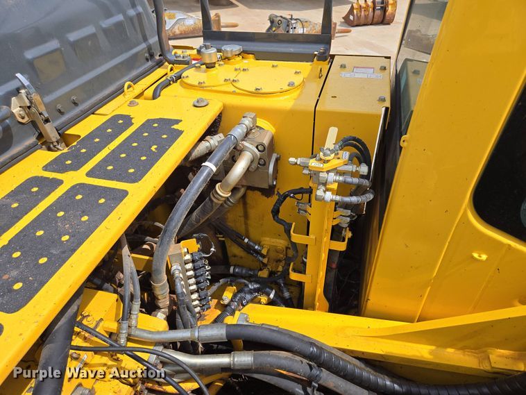 image for item DP6359 2020 Komatsu PC360LC-11 excavator