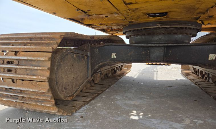 image for item DP6359 2020 Komatsu PC360LC-11 excavator