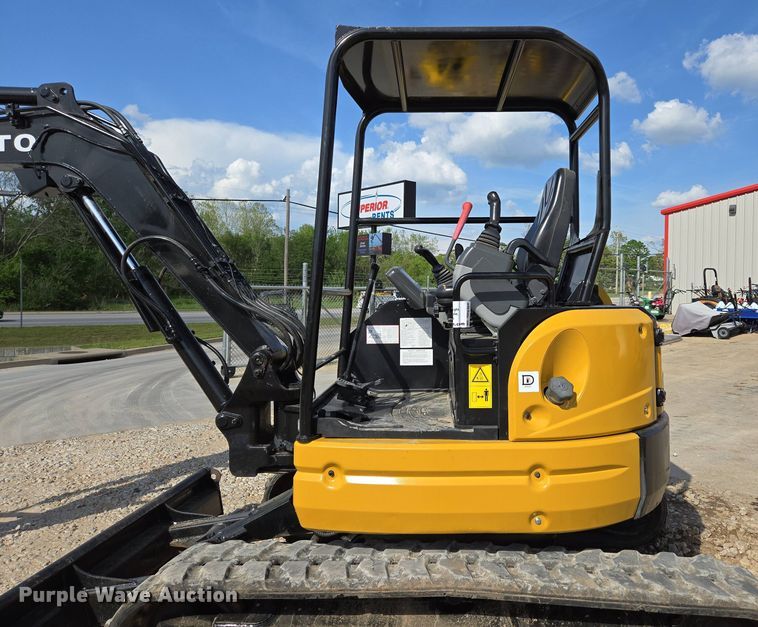 image for item DP6360 IHI 45V4-F mini excavator