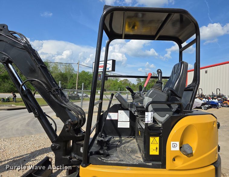 image for item DP6360 IHI 45V4-F mini excavator