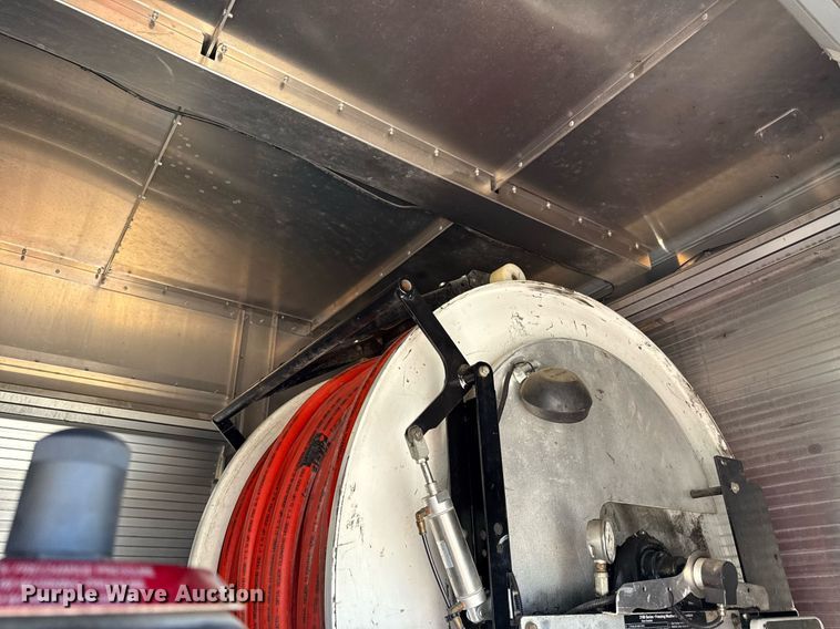 image for item DQ6670 2016 International 7400 sewer rodder truck