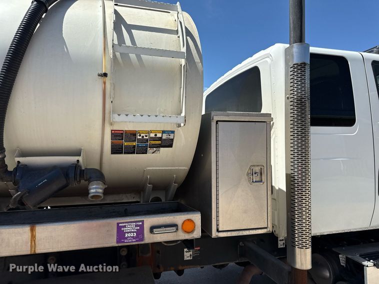 image for item DQ6670 2016 International 7400 sewer rodder truck