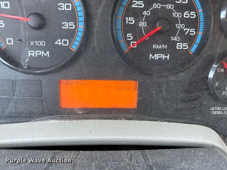 image for item DQ6670 2016 International 7400 sewer rodder truck