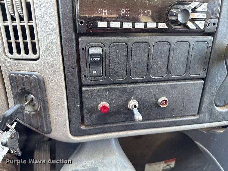 image for item DQ6670 2016 International 7400 sewer rodder truck