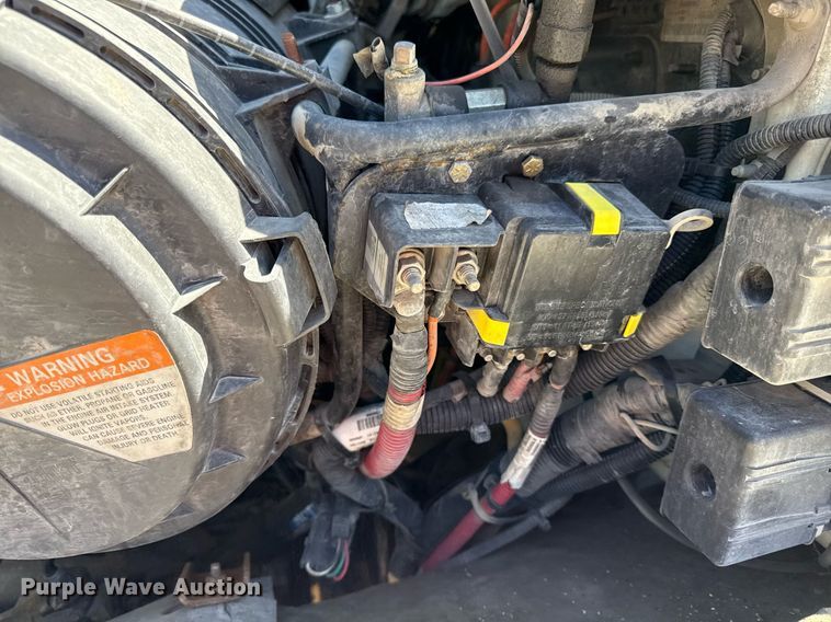 image for item DQ6670 2016 International 7400 sewer rodder truck