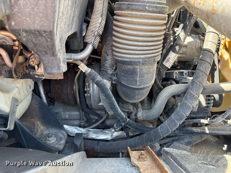 image for item DQ6670 2016 International 7400 sewer rodder truck