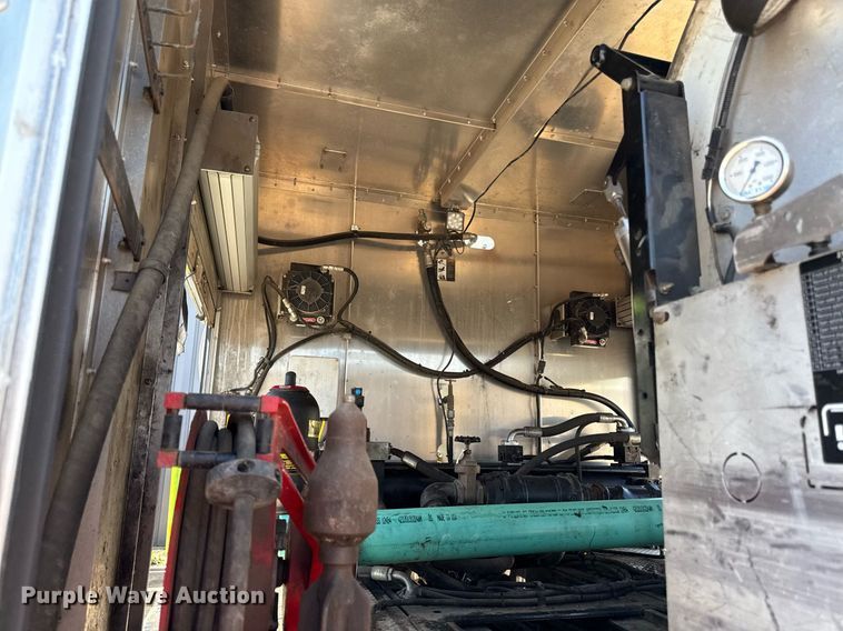 image for item DQ6670 2016 International 7400 sewer rodder truck