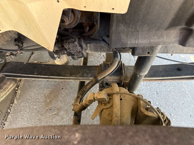 image for item DQ6670 2016 International 7400 sewer rodder truck