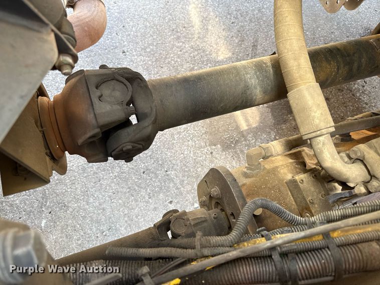 image for item DQ6670 2016 International 7400 sewer rodder truck