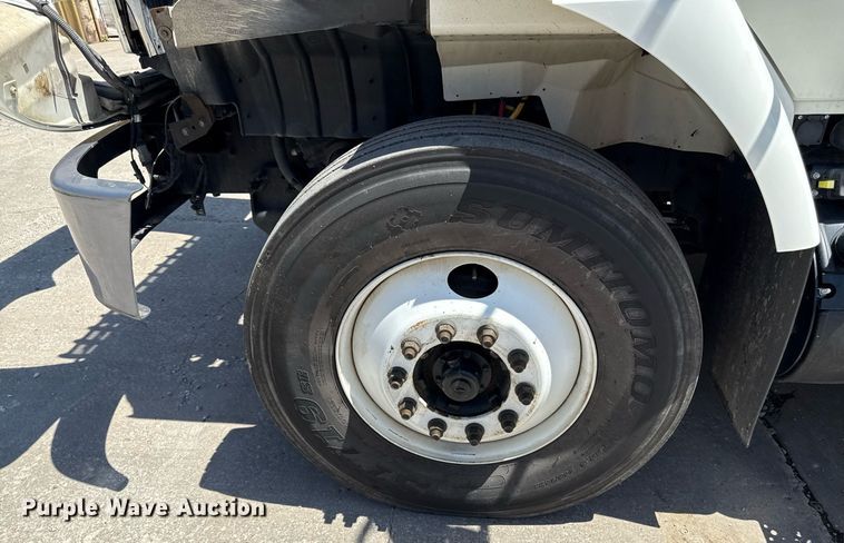 image for item DQ6670 2016 International 7400 sewer rodder truck