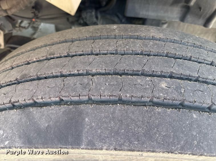 image for item DQ6670 2016 International 7400 sewer rodder truck