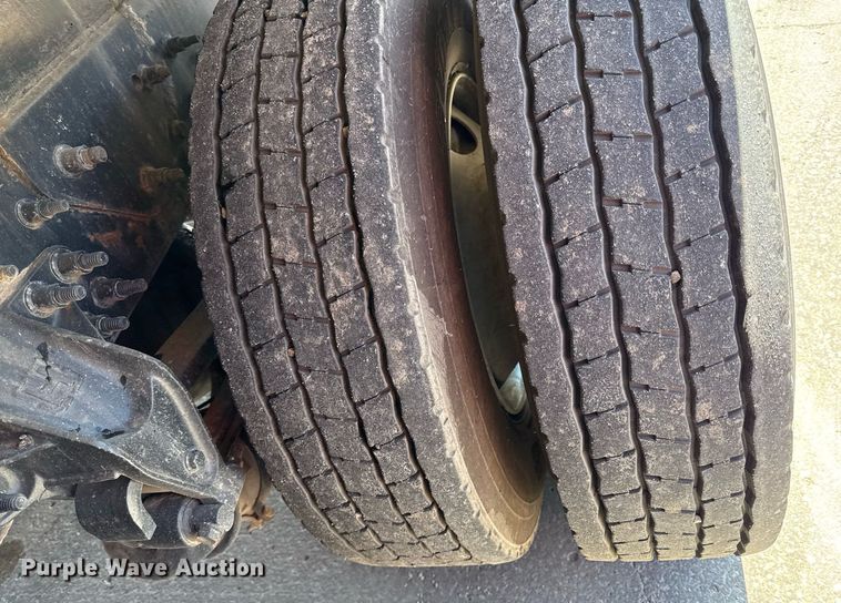 image for item DQ6670 2016 International 7400 sewer rodder truck