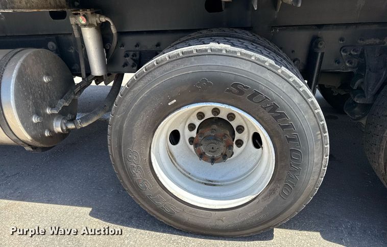 image for item DQ6670 2016 International 7400 sewer rodder truck