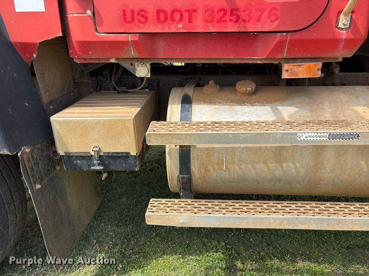 image for item DS3671 2007 Mack CHN613 dump truck