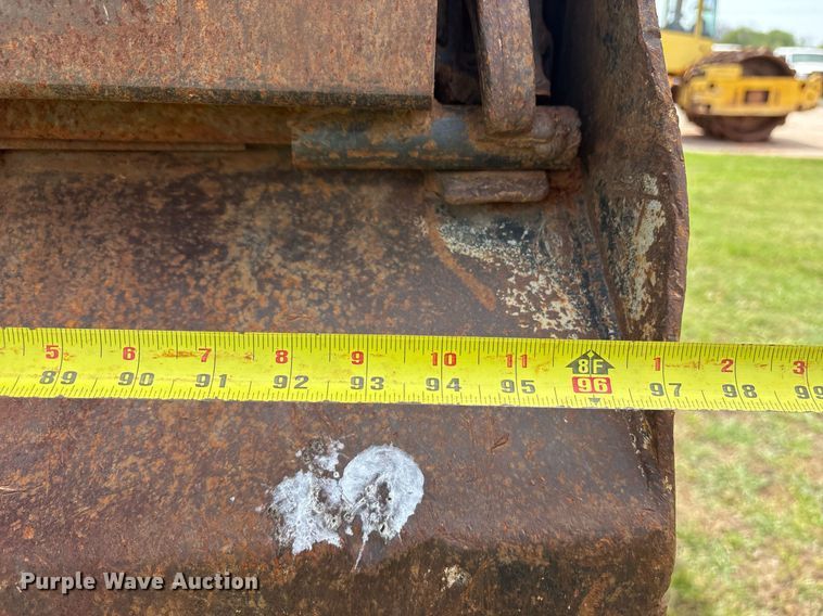 image for item DS3671 2007 Mack CHN613 dump truck