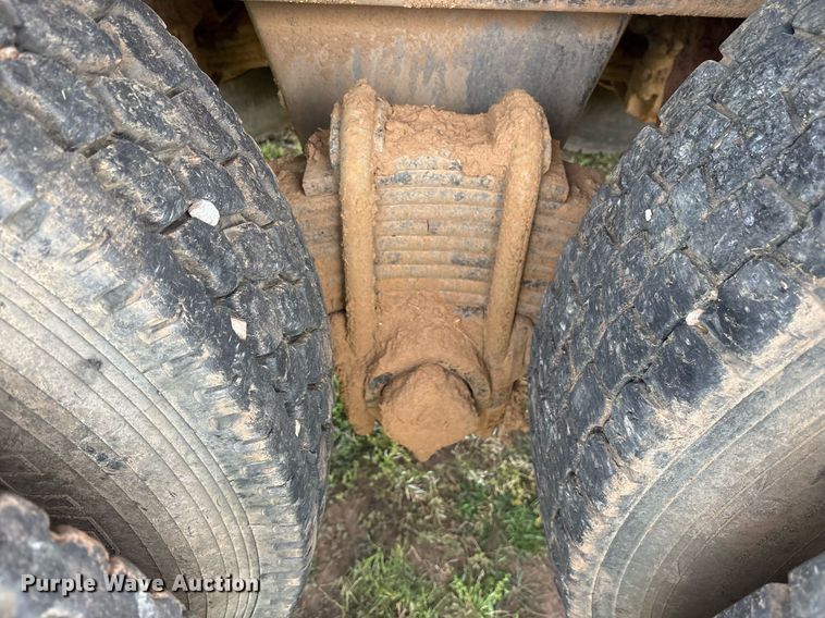 image for item DS3671 2007 Mack CHN613 dump truck