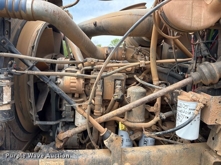 image for item DS3671 2007 Mack CHN613 dump truck