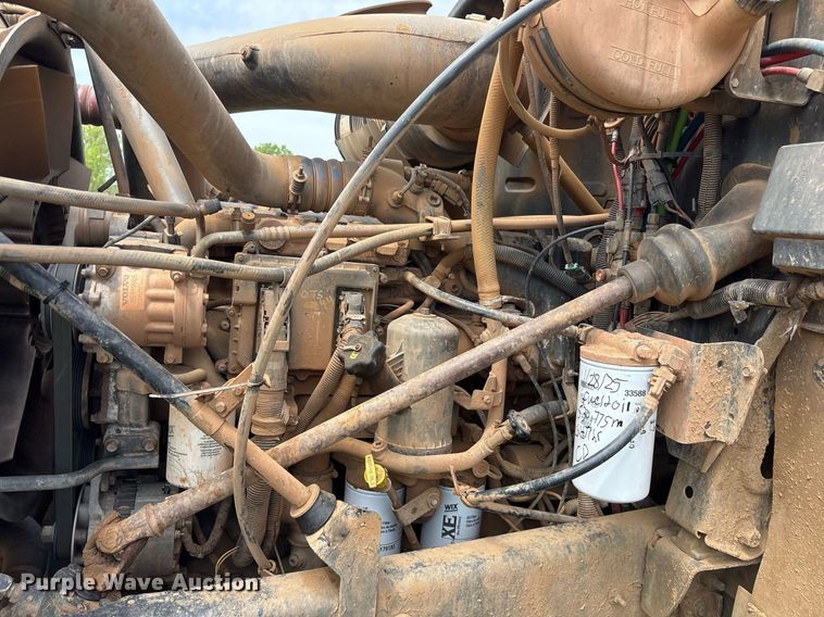 image for item DS3671 2007 Mack CHN613 dump truck